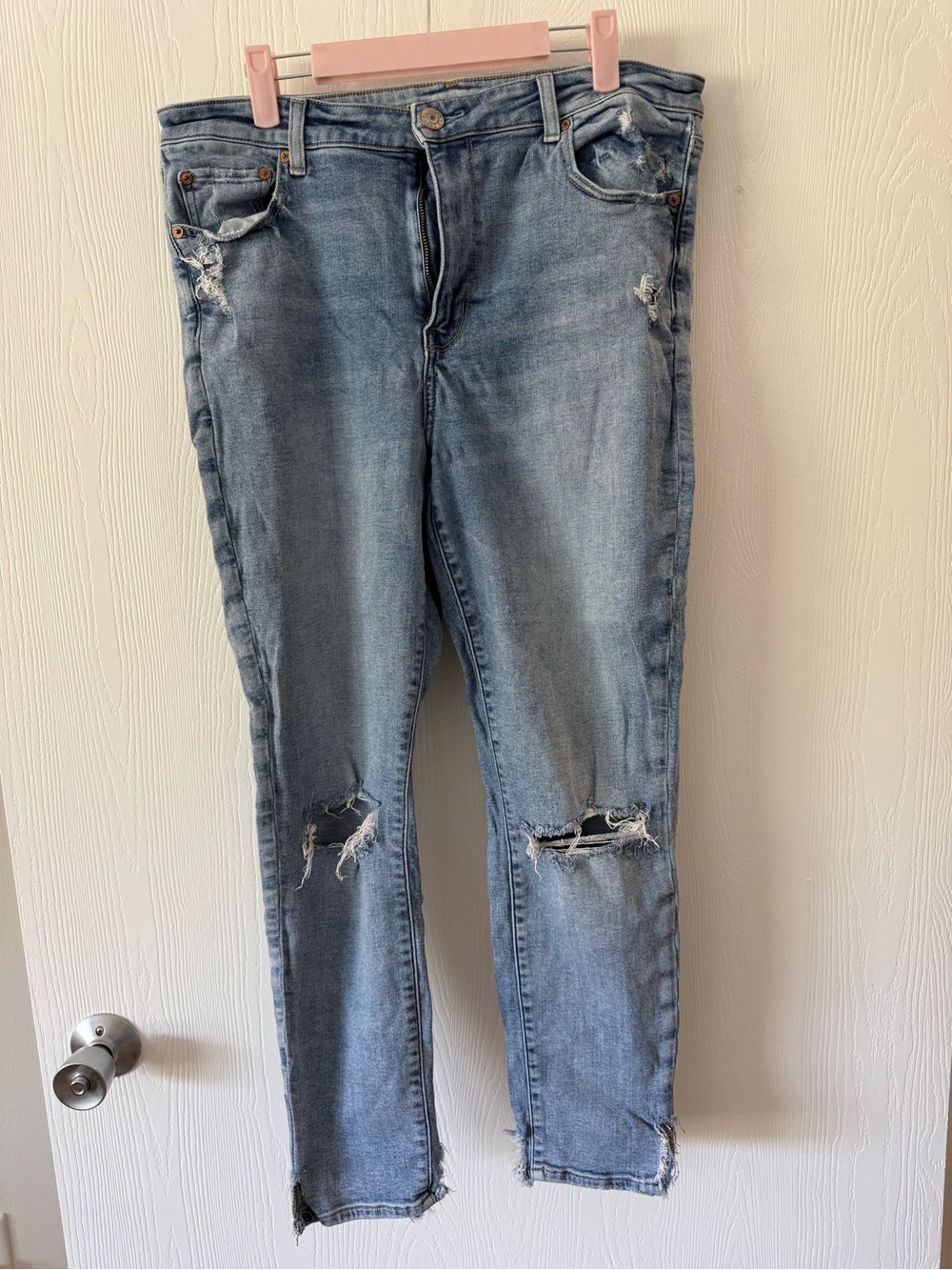 American Eagle Ripped Skinny Jeans